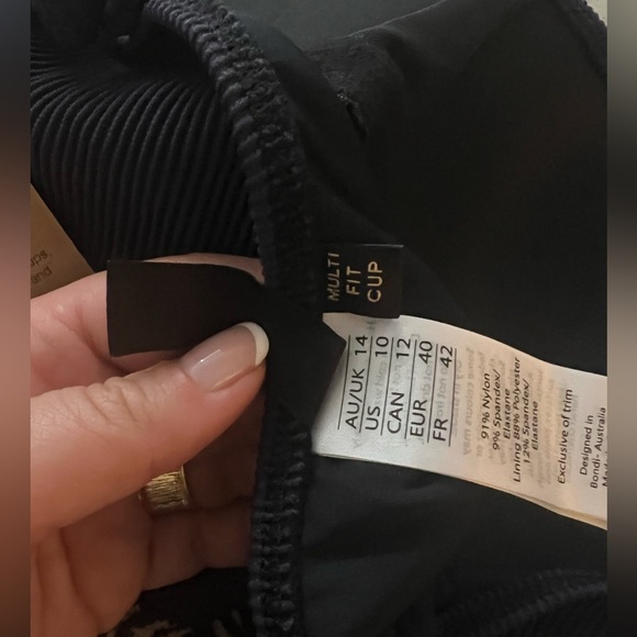 Shaping one piece swimsuit - Picture 4 of 5